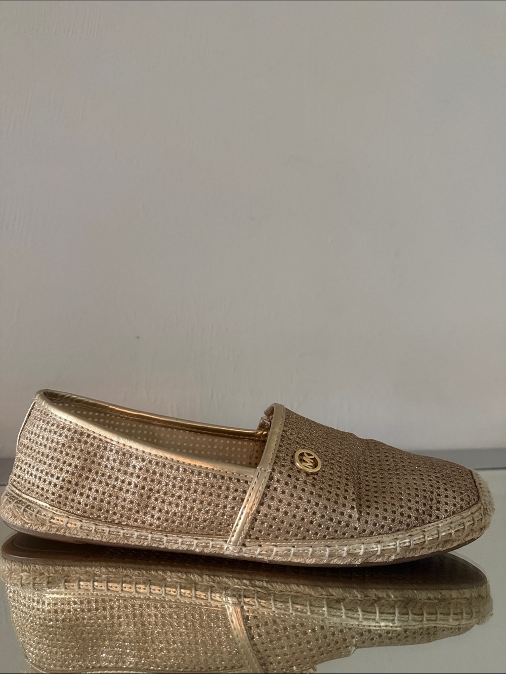 MICHAEL KORS Kendrick Pale Gold Perforated Espadrille Flats Women’s Size 9 - Picture 10 of 15